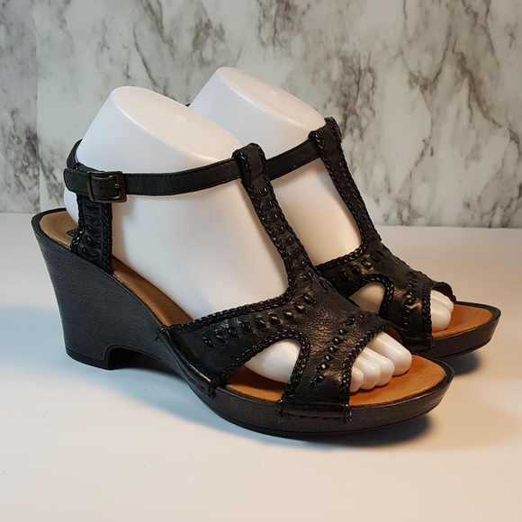 clarks bendables wedge sandals